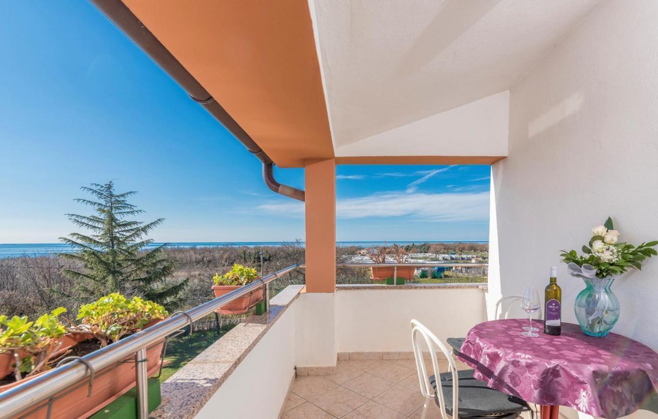 Apartments Ulika Červar-Porat Exterior foto